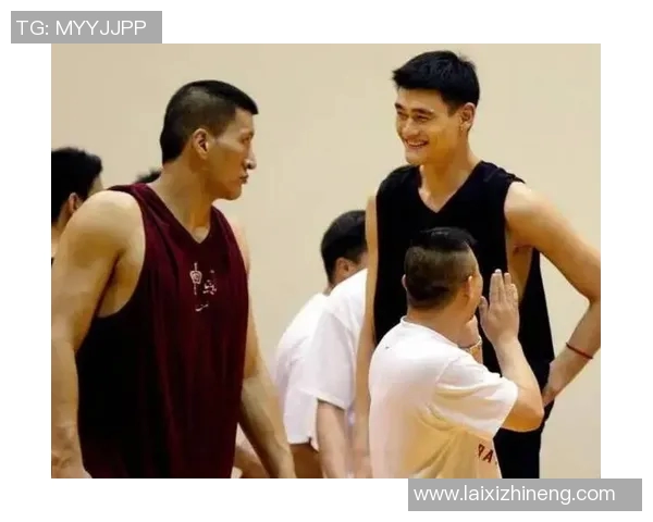 姚明跨界综艺之旅揭秘：从篮球巨星到娱乐圈新星的精彩转变