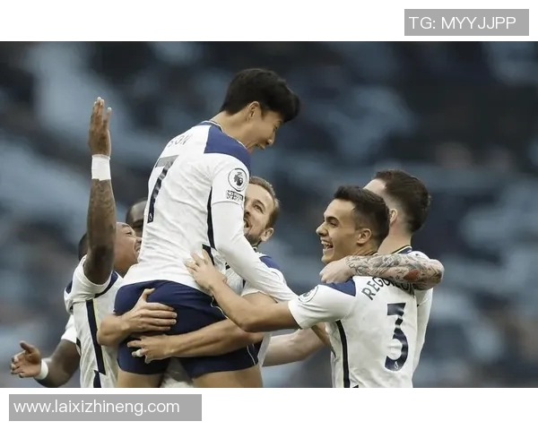 最坑阵容足球明星排名揭秘谁是球场上的最大失误者与争议人物