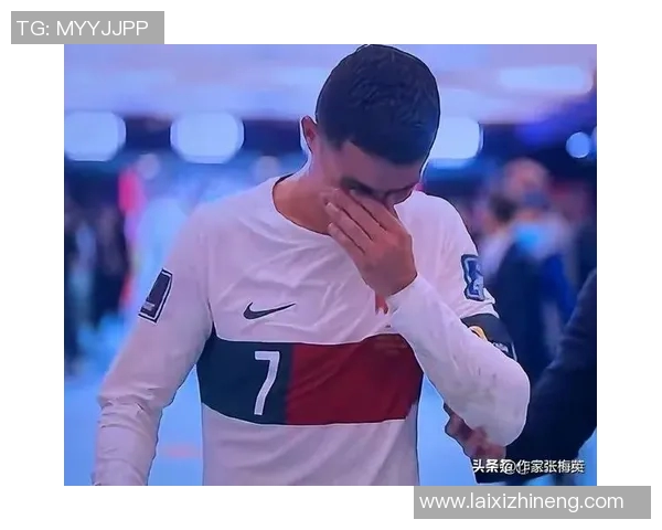 足球明星乘坐私人飞机不幸坠毁震惊全球球迷与体育界