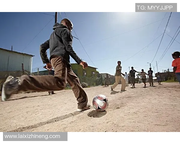 全球非裔足球明星全景盘点及其辉煌成就解析 全球非裔足球明星全景盘点及其辉煌成就解析